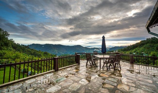 Himalayan ashram exterior and mountain retreat architecture